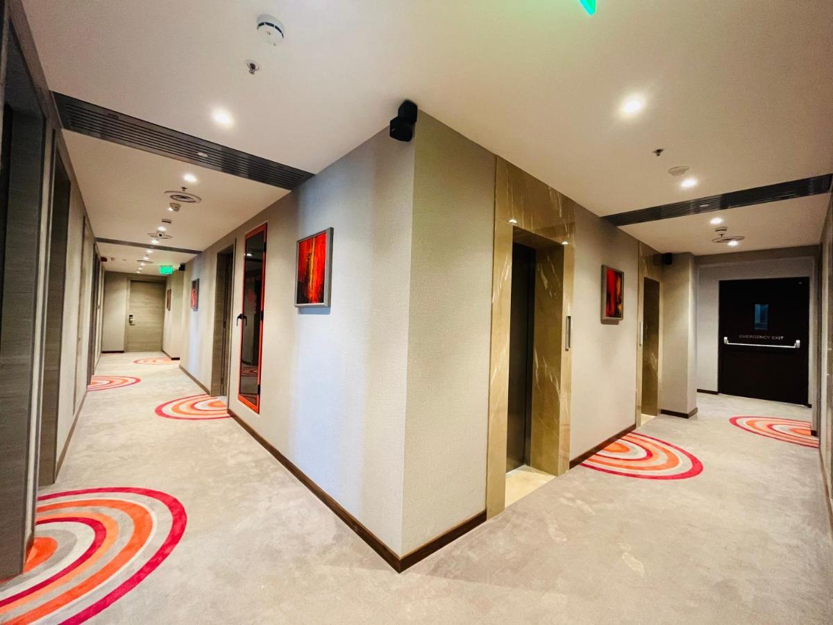 Ginger Mumbai, Goregaon Kültér fotó
