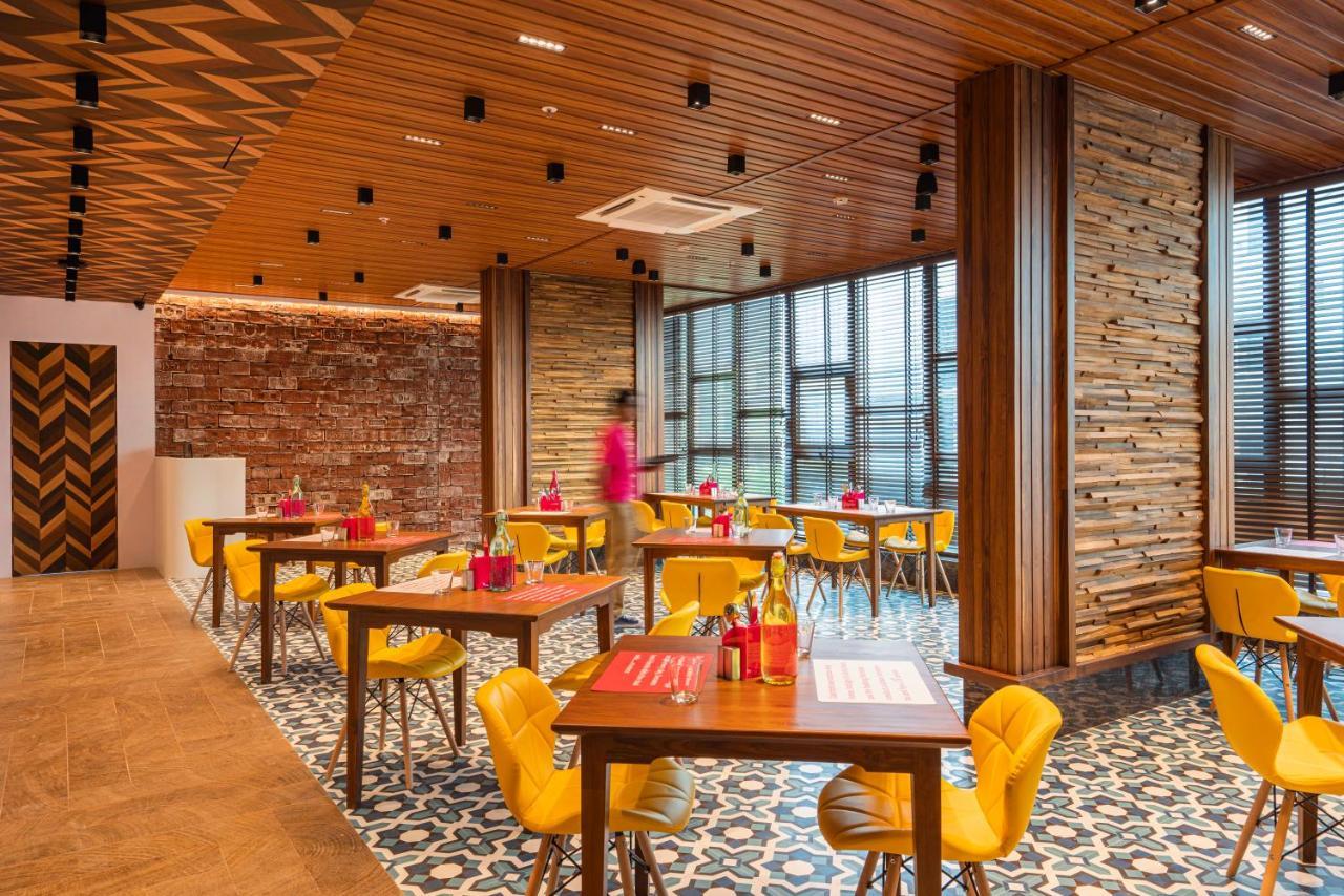 Ginger Mumbai, Goregaon Kültér fotó