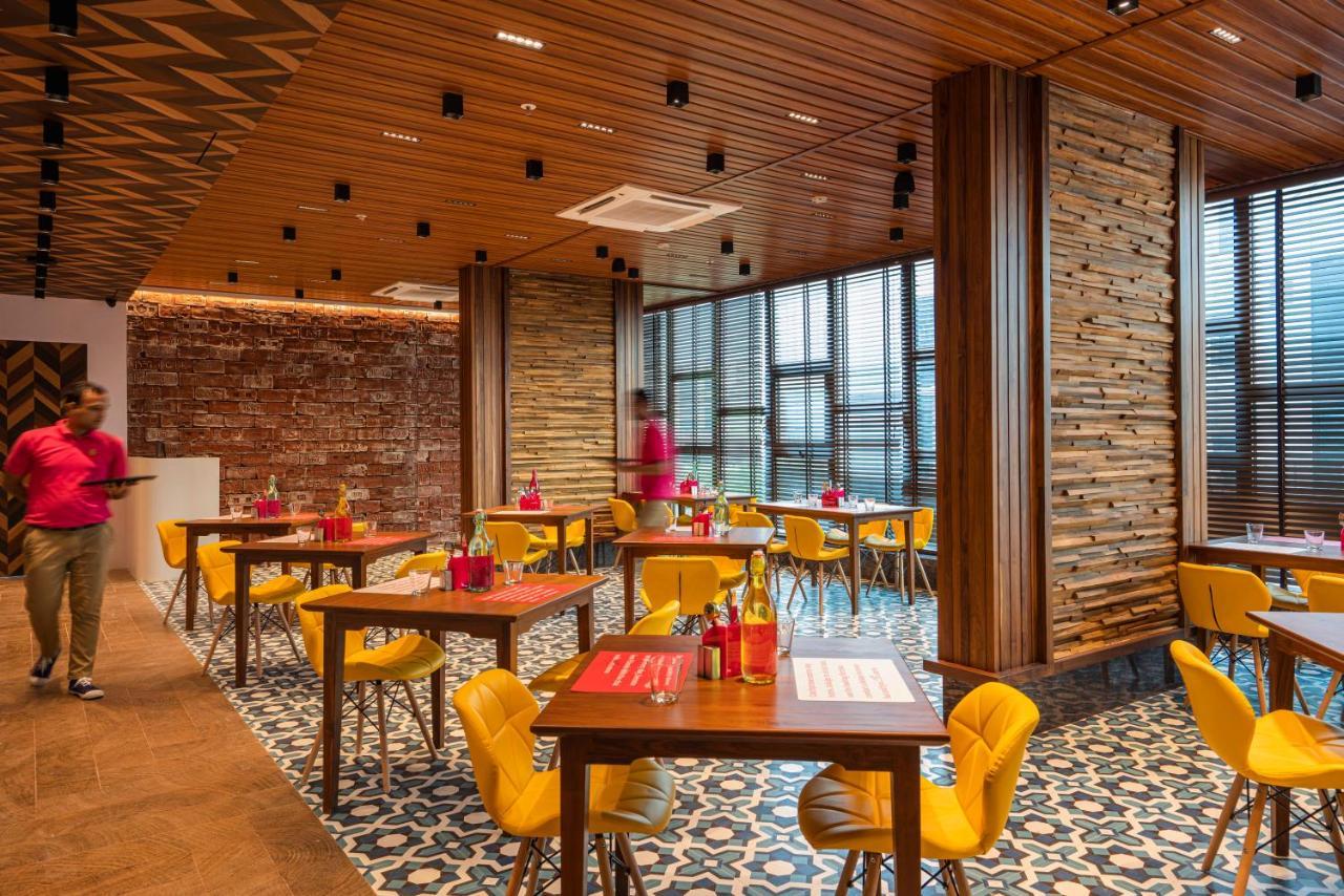 Ginger Mumbai, Goregaon Kültér fotó